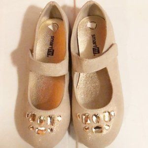 Shoes dress girls new sizes 9.5M, 10M, 11M or 12M man made materials Smartfit